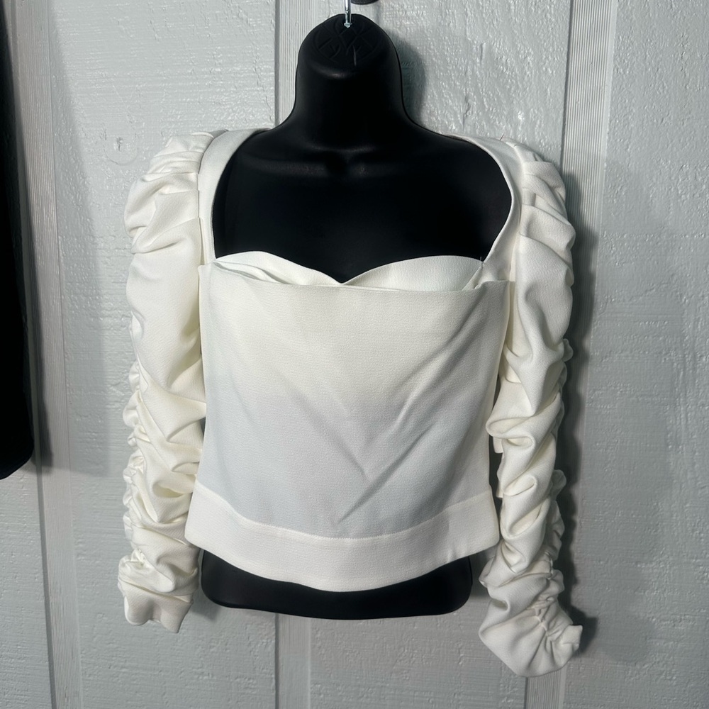 ANTONIO MELANI White Ruched Sleeve Sweetheart Neck Blouse